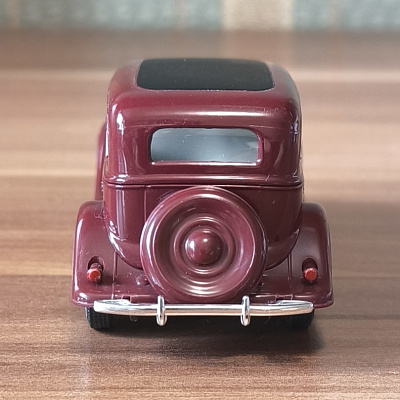 GAZ 11-73, 1:43