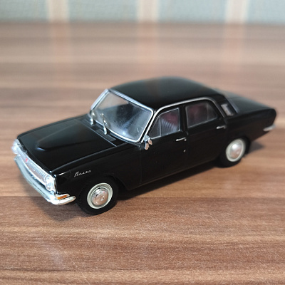 GAZ-M24 Volga, 1:43