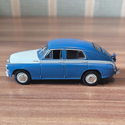 GAZ-M20V Pobeda, 1:43
