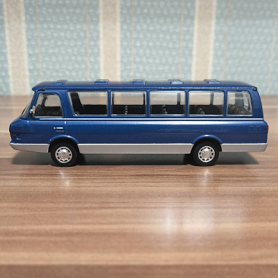 ZIL-118K Yunost, 1:43