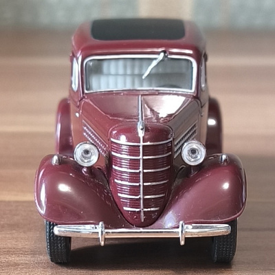GAZ 11-73, 1:43