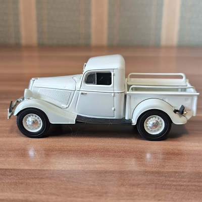 GAZ-M415, 1:43